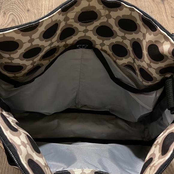 Like New Skip Hop Diaper Tote - Monogrammed “D” - Picture 3 of 5